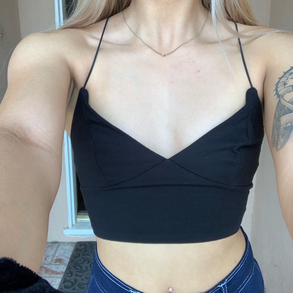 Forever 21 V neck crop top